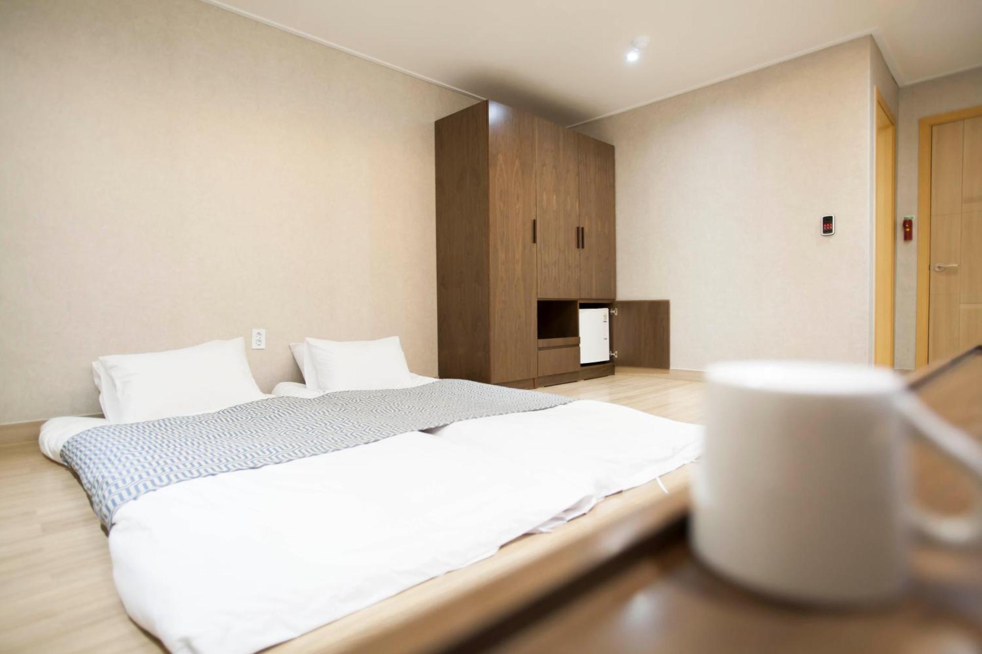 I-Check Hyunjin Hotel Donghae Esterno foto