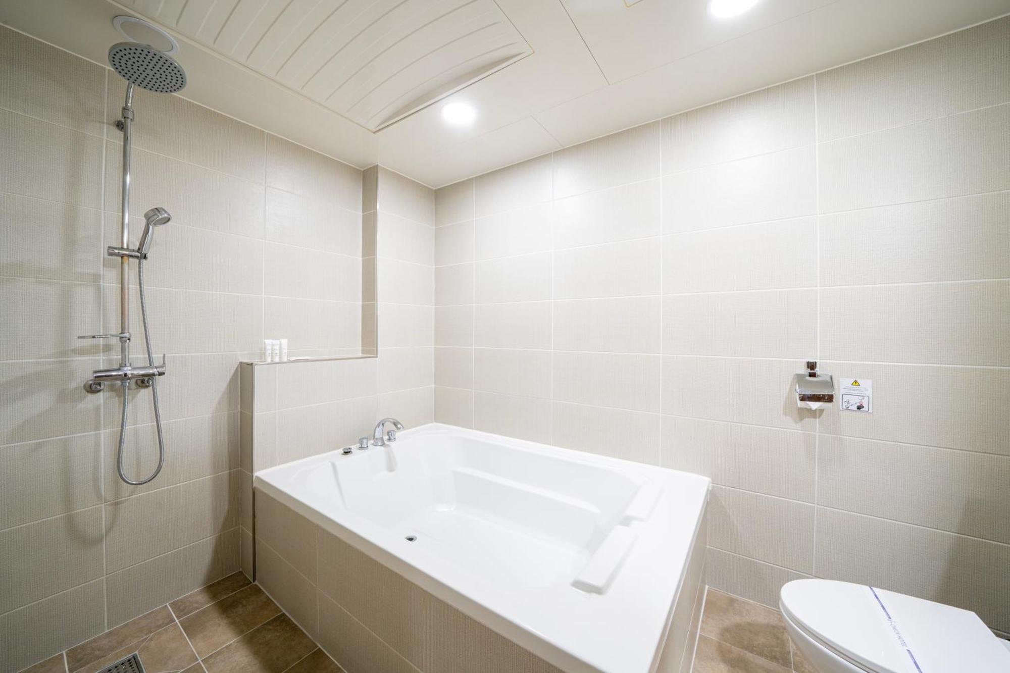 I-Check Hyunjin Hotel Donghae Esterno foto