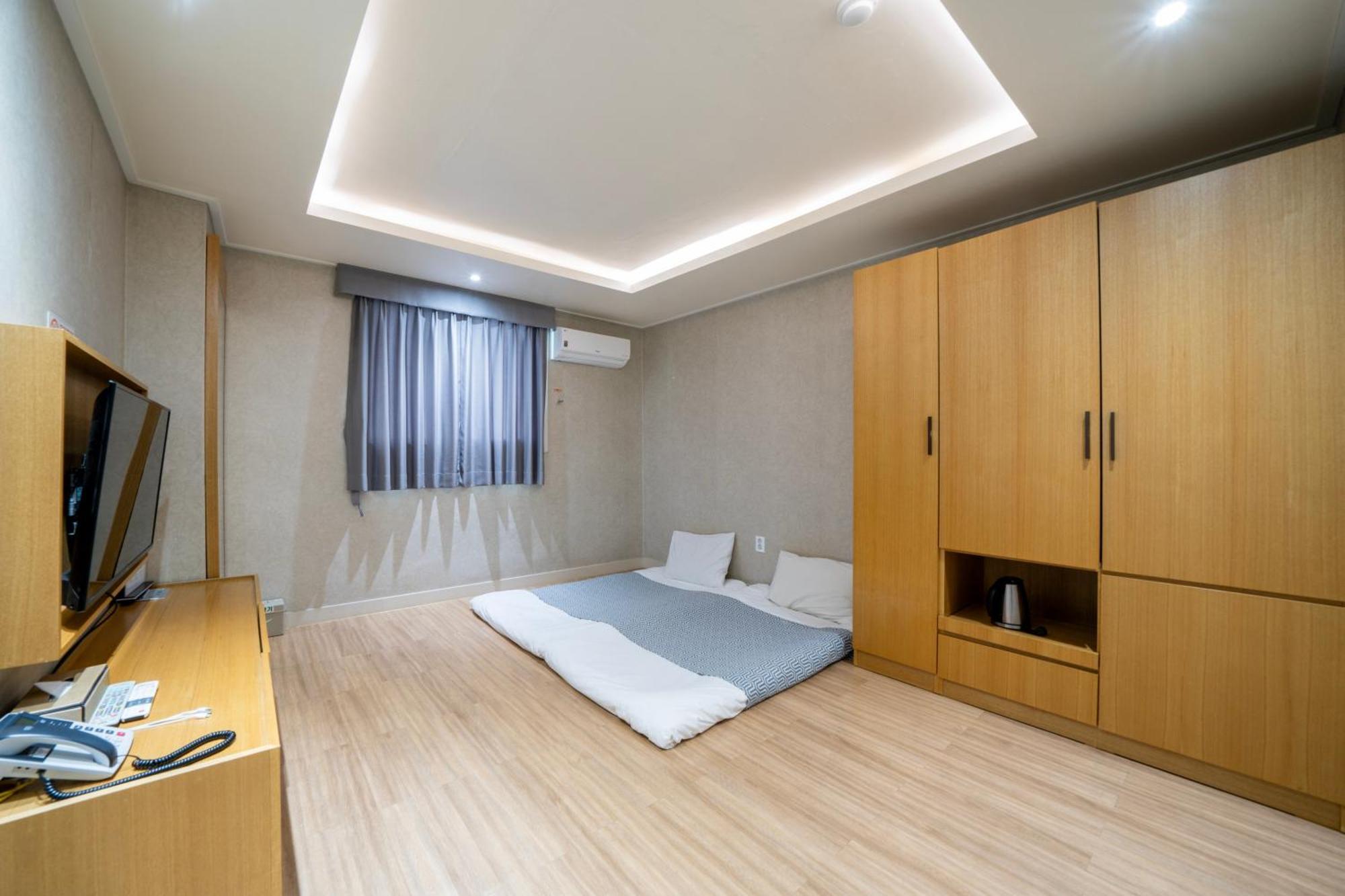 I-Check Hyunjin Hotel Donghae Esterno foto