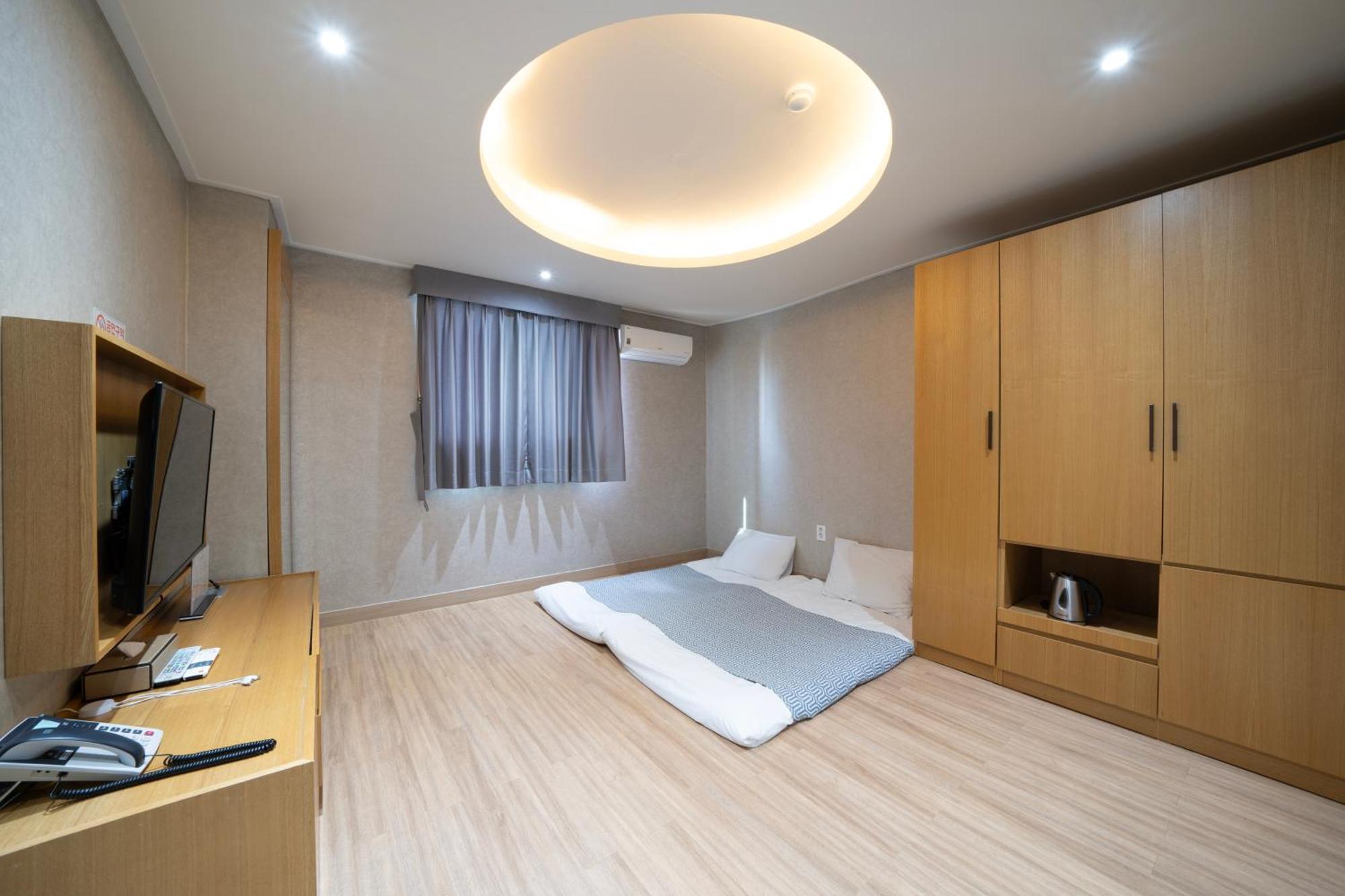 I-Check Hyunjin Hotel Donghae Esterno foto
