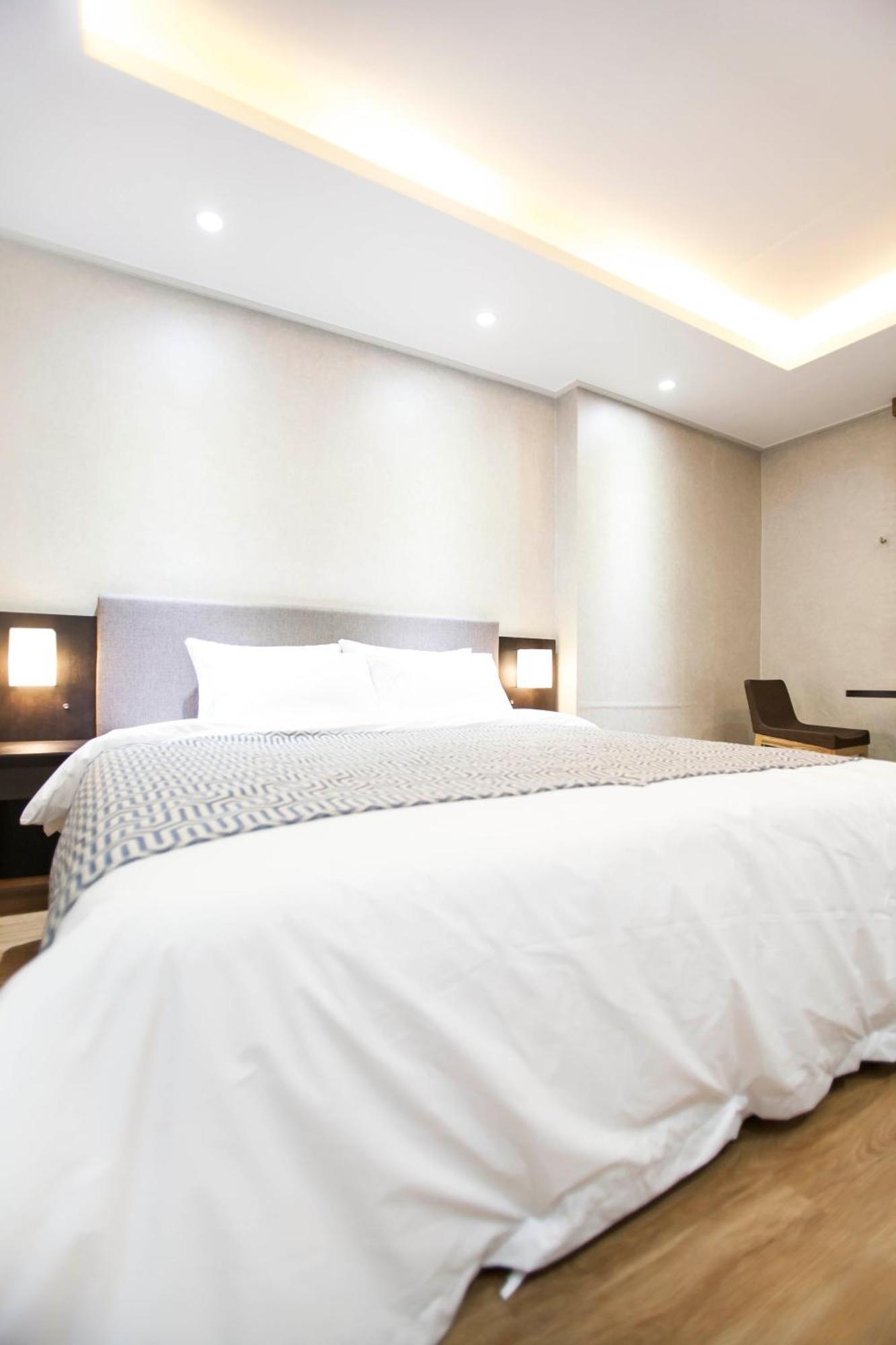 I-Check Hyunjin Hotel Donghae Esterno foto